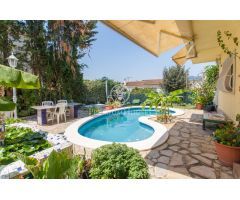 Casa en venta con piscina en Arenys de Mar