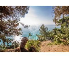 Terreno con magníficas vistas mar-Arenys de Mar