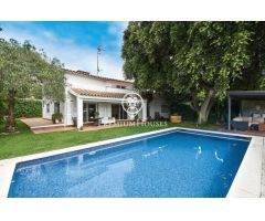 Preciosa casa a la venta en Sant Vicenç de Montalt