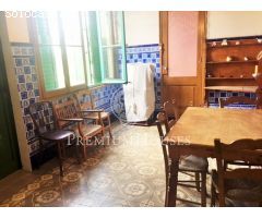 Edificio Neoclásico en venta en pleno centro de Pineda de Mar