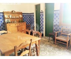 Edificio Neoclásico en venta en pleno centro de Pineda de Mar