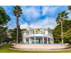 Villa con espectaculares vistas al mar en Lloret de Mar