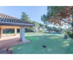 Impresionante casa en parcela plana en Sant Andreu de Llavaneres- Rocaferrera