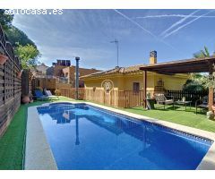 Casa en venta con piscina en Vilassar de Dalt