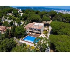 Casa en venta en el mirador de Cabrera de Mar, Costa Bcn