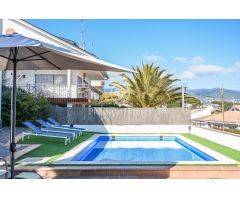Casa en venta con fantásticas vistas y piscina en Sant Pol de Mar