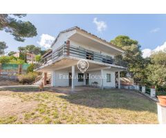 Casa unifamiliar con vistas excepcionales al mar en Sant Cebrià de Vallalta