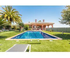 Casa independiente en venta en Argentona