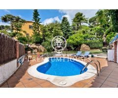 Casa en venta con vistas al mar Sant Cebrià de Vallalta