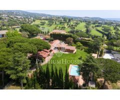 Casa en venta de una sola planta, con piscina y excelentes vistas en Sant Andreu de Llavaneres