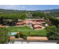 Casa en venta de una sola planta, con piscina y excelentes vistas en Sant Andreu de Llavaneres