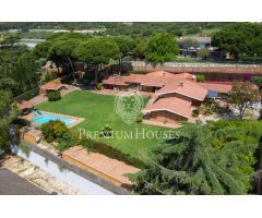 Casa en venta de una sola planta, con piscina y excelentes vistas en Sant Andreu de Llavaneres