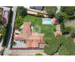 Casa en venta de una sola planta, con piscina y excelentes vistas en Sant Andreu de Llavaneres