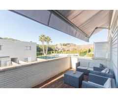 Casa adosada en venta en primera línea de mar en Sant Pol de Mar