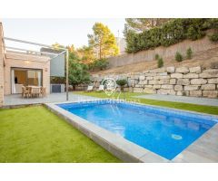 Casa en venta en Alella con piscina