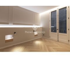 Piso recién reformado delante de la Catedral de Barcelona