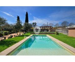 Masia en venta del Siglo XII en Santa Susana.
