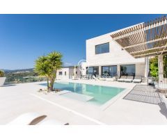 Casa en venta en Sant Vicenç de Montalt con espectaculares vistas al mar