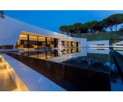Diseño y sensibilidad. Espectacular casa en venta en Sant Vicenç de Montalt.