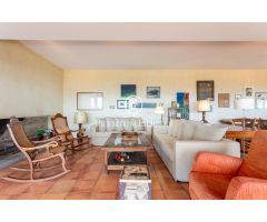 Casa en venta en Sant Andreu de Llavaneres con espectaculares vistas al mar