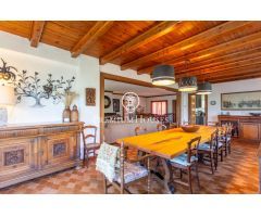 Exclusiva residencia de estilo clásico con licencia turística