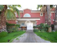 Casa en venta en Alella: urbanización exclusiva Can Teixidó. Tranquilidad y lujo