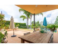 Casa en venta en Sant Vicenç de Montalt con vistas a mar y montaña