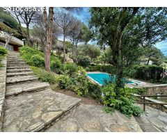 Magnífica parcela con vistas al Mar en Montcabrer