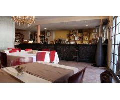 Local Comercial:  RESTAURANTE en funcionamiento