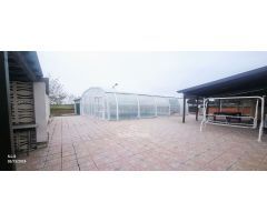 Chalet en Venta en Ugena, Toledo