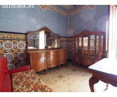 CASA PARA REFORMAR EN EL CENTRO DE BENAGUACIL
