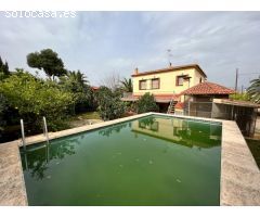 CHALET PARA ENTRAR A VIVIR, CERCA DE LA POBLACION