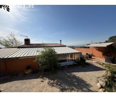 CHALET CERCANO A LA POBLACIÓN