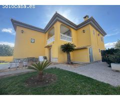 GRAN CHALET EN URBANIZACION MARAVISA DE LA POBLA DE VALLBONA