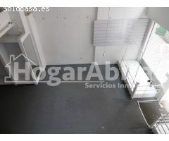 AMPLIO LOCAL COMERCIAL DE 3 ALTURAS JUNTO Mª AGUSTINA