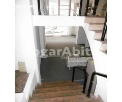 AMPLIO LOCAL COMERCIAL DE 3 ALTURAS JUNTO Mª AGUSTINA