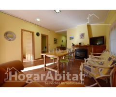 ESPECTACULAR CHALET DE LUJO CON GARAJE, TERRAZA Y PISCINA CLIMATIZADA