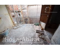 ¡HAZLO A TU GUSTO! CASA CON TERRAZA CERCA DE AYUNTAMIENTO