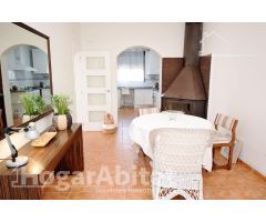 CHALET SEMINUEVO CON TERRAZA Y GARAJE