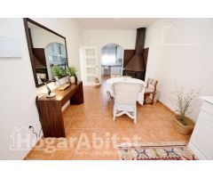 CHALET SEMINUEVO CON TERRAZA Y GARAJE