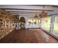 ESPECTACULAR VILLA DE LUJO EN URBANIZACIÓN PRIVADA