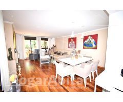 PRECIOSO ADOSADO EN RESIDENCIAL CON GARAJE, PISCINA, TERRAZA, Y TRASTERO