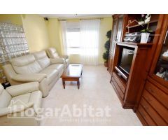 ADOSADO SEMINUEVO CON GARAJE Y TERRAZA