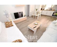 CHALET REFORMADO CON BARBACOA, GARAJE Y TERRAZA JUNTO A LA PLAYA