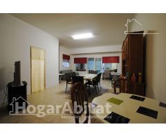 EXTERIOR CON TERRAZA JUNTO A LA PLAYA