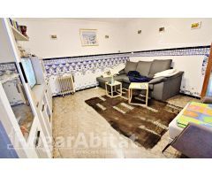 ACOGEDORA Y AMPLIA CASA, CON TERRAZA Y TRASTERO EN EL CENTRO