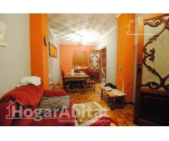AMPLIA CASA CON BALCÓN, GRAN TERRAZA Y TRASTERO
