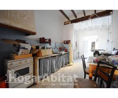 ¡GRAN  OPORTUNIDAD! CASA CON TERRAZA Y PATIO