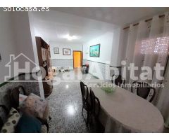 DE 2 ALTURAS CON 2 TERRAZAS cerca del Ayuntamiento