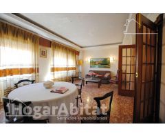 ESPACIOSA Y LUMINOSA CASA CON TERRAZA Y GARAJE